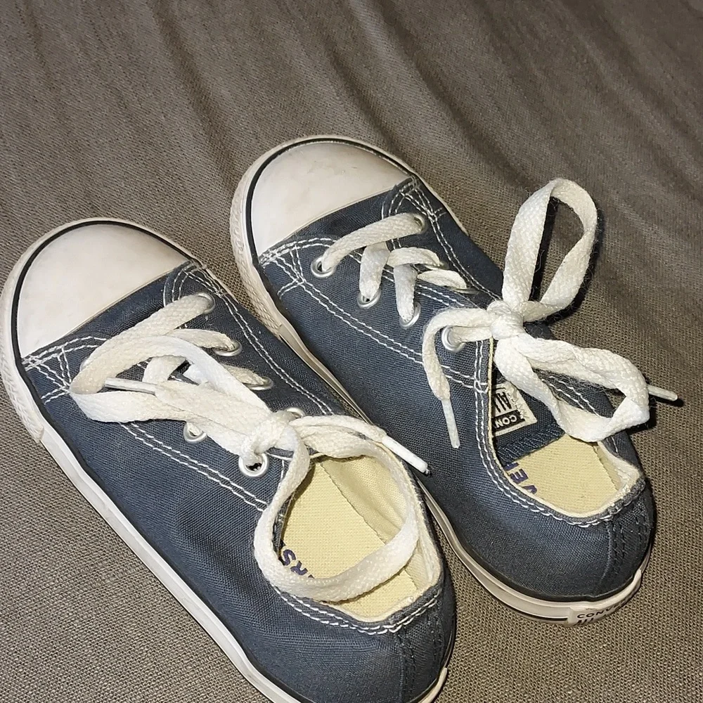 Kids Converse All Star Sneakers Size 10 Navy Blue Chuck Taylor